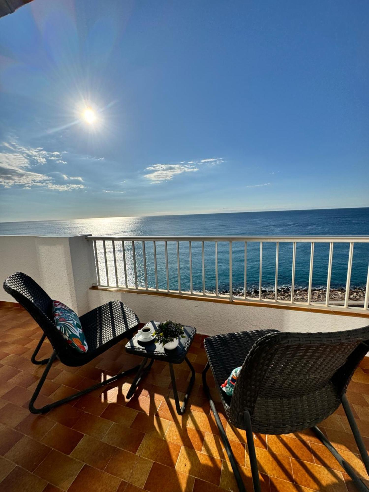 Charming Sea Front 3 Bedroom Apartment - Incredible Views! L'Ametlla de Mar Eksteriør bilde